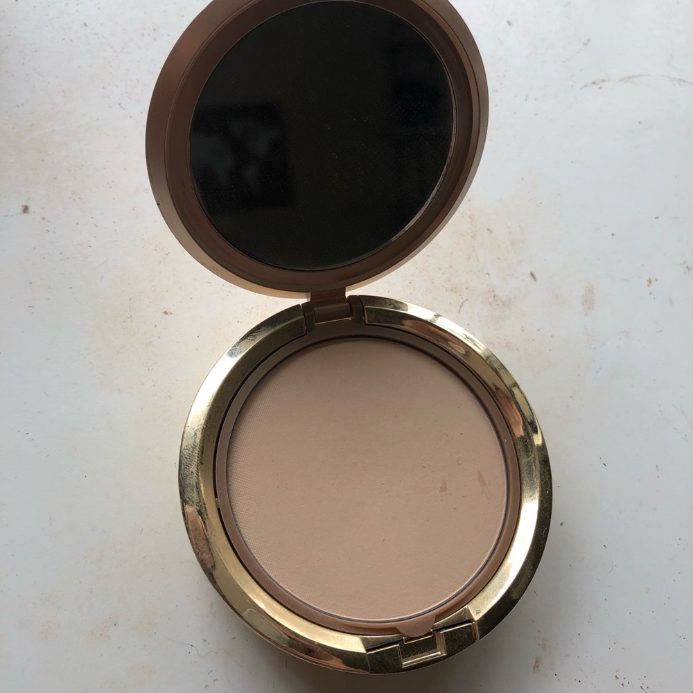 Milani Setting Pressed Powder